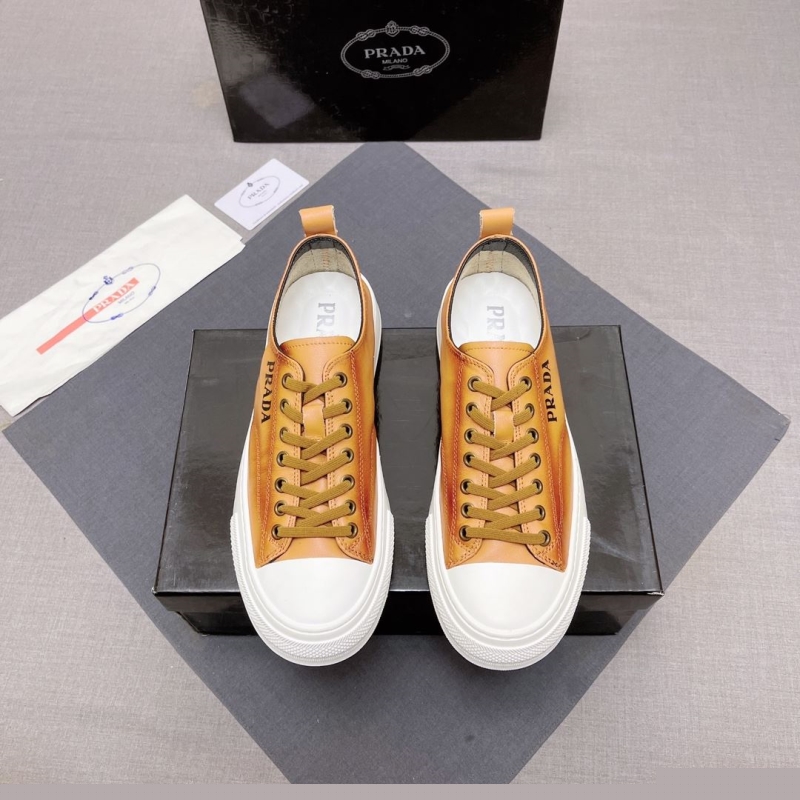 Pra*a casual shoes